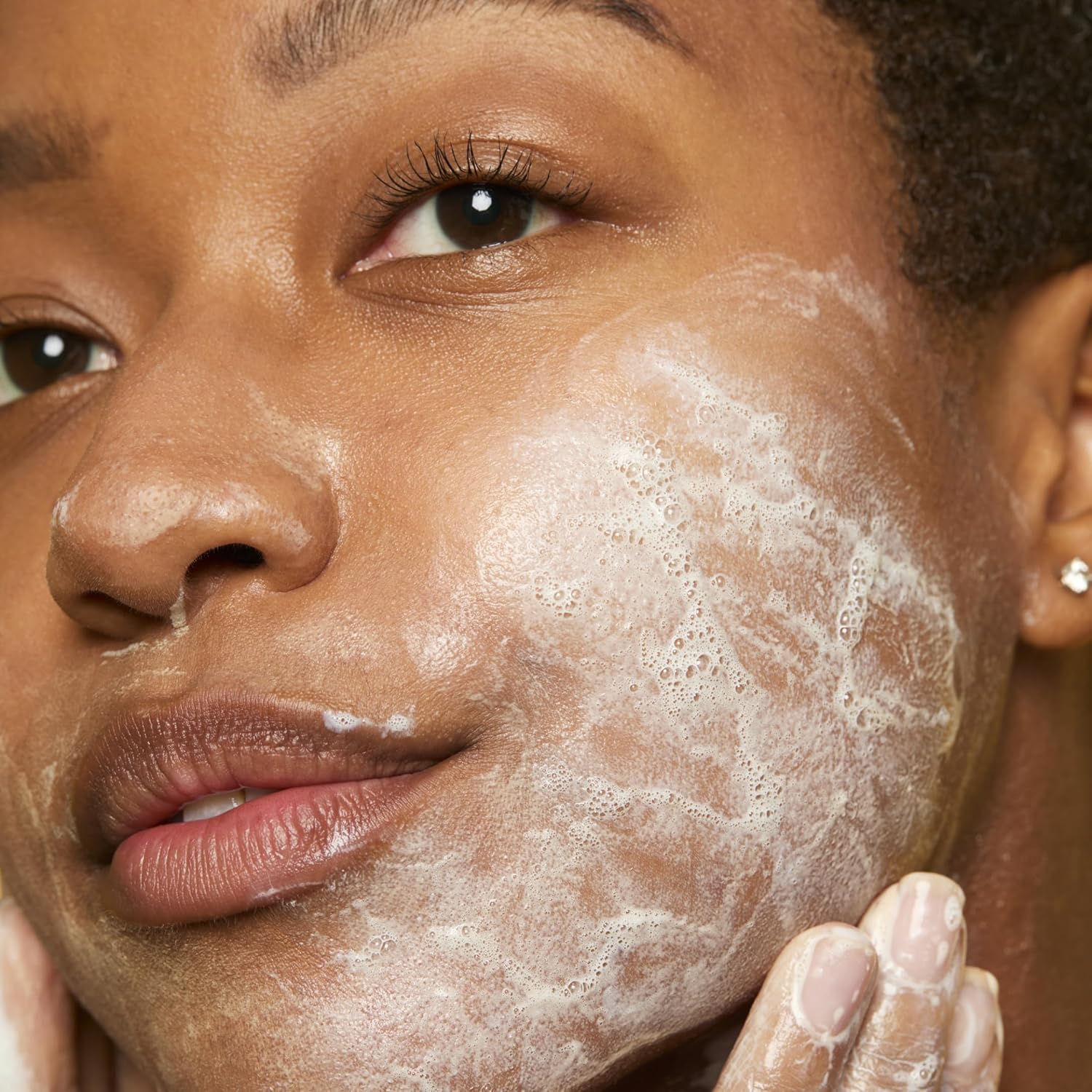 Brightening & Dark Spots Bar - Soap Free Face and Body Bar - Tranexamic, Kojic Acids and Niacinamide to Target Dark Spots - Skin Care